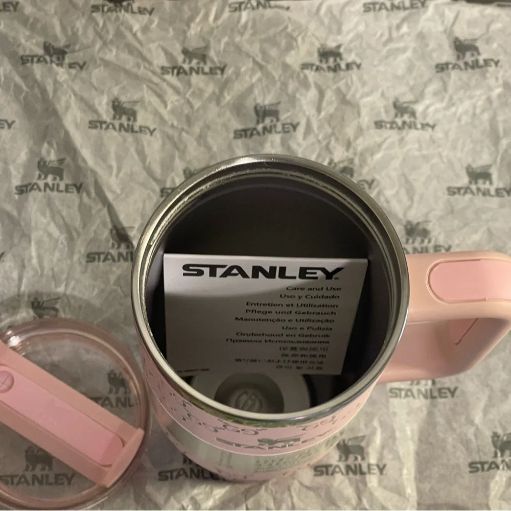 Custom Stanley pink Quencher 40 oz Tumbler with Handle last one! - Picture 4 of 5